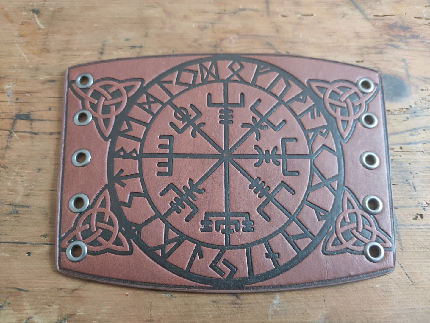 Brassard cuir viking vegvisir