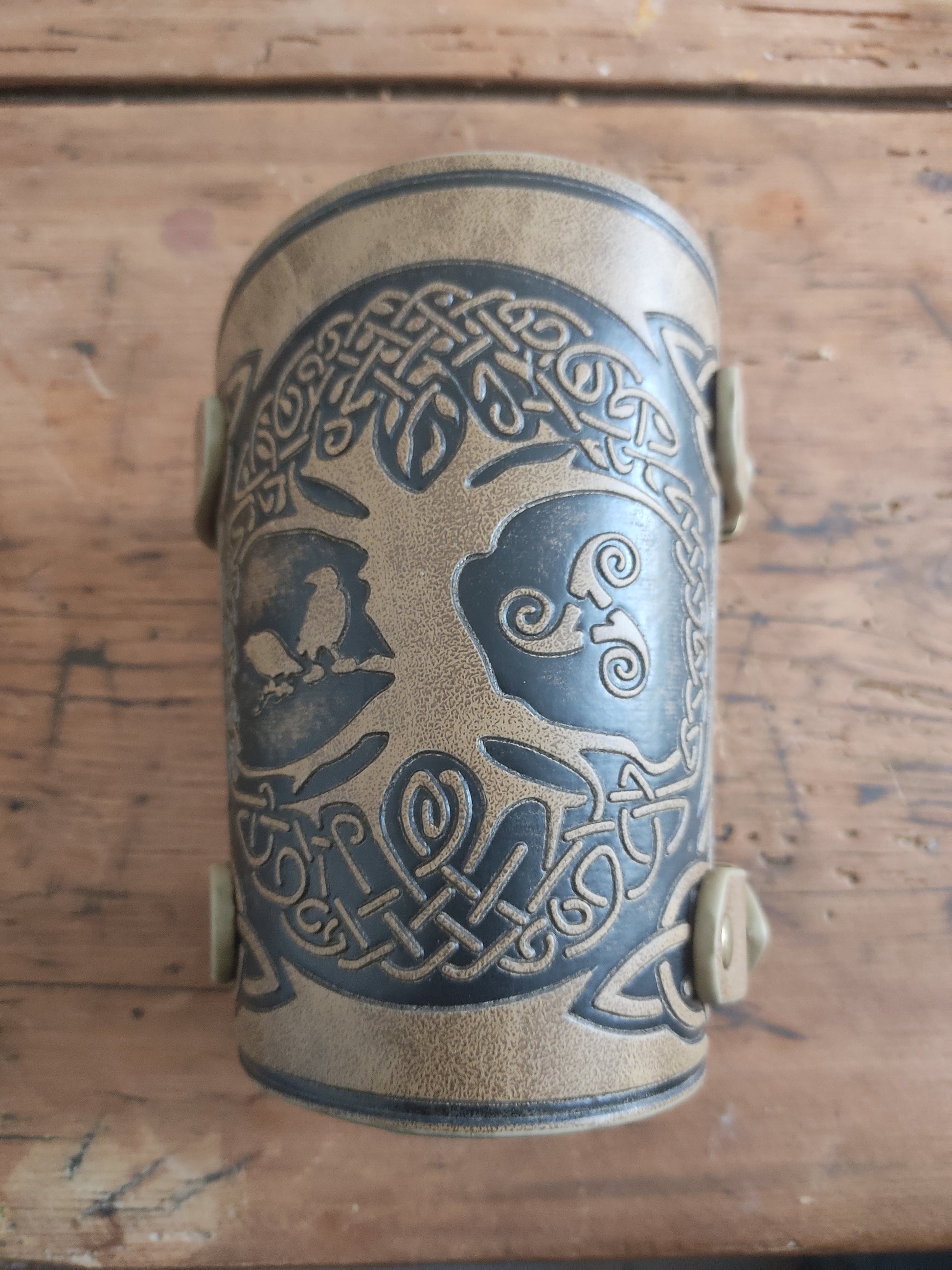 Brassard cuir viking yggdrasil