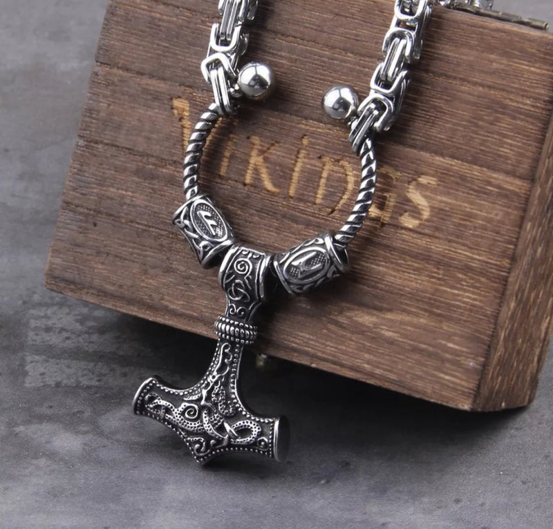 Collier viking - runes Mjolnnir en acier inoxydable