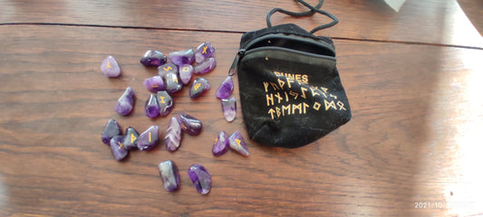 Runes Futhark Pierre minéral qualité AAA