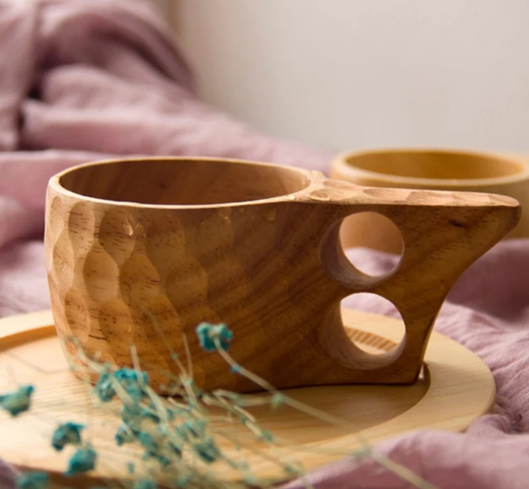 Tasse scandinave ’ THOR ’ en bois d’hévéa